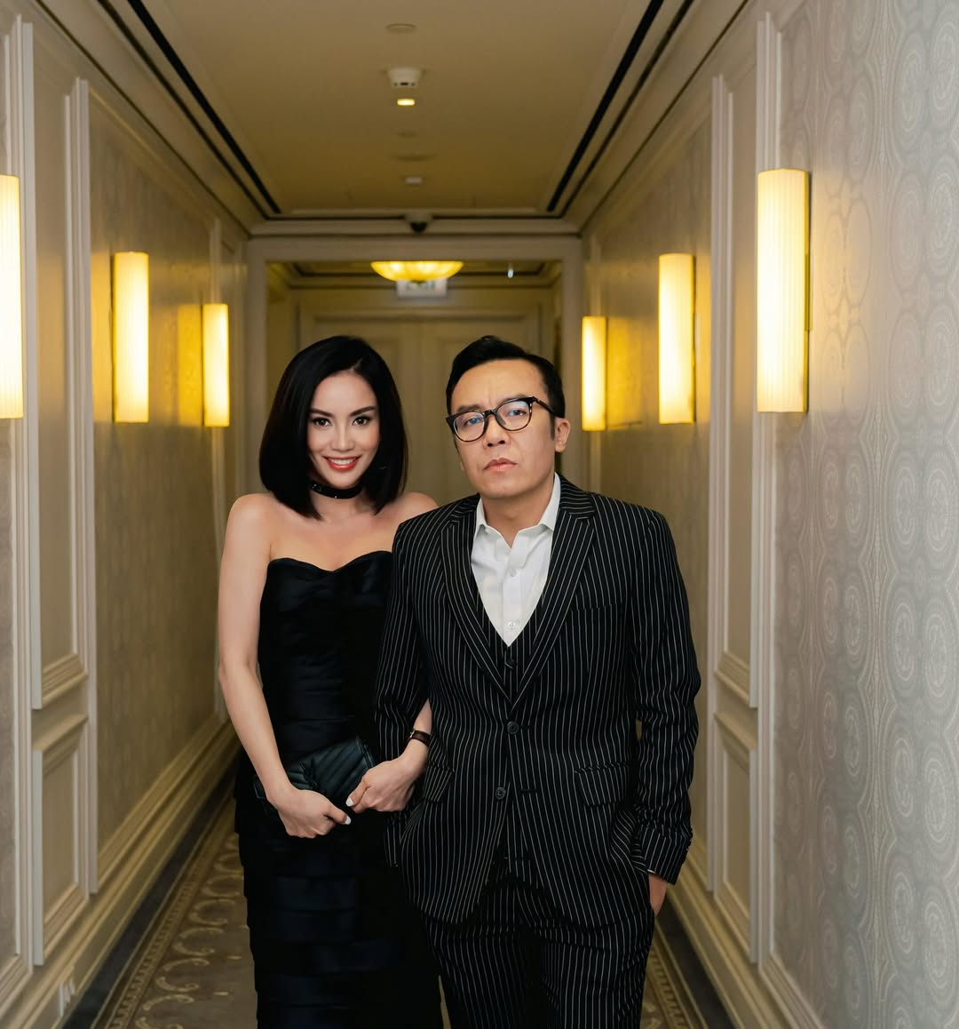 Pose Ari Lasso bucin ke Dearly Joshua. [Instagram]